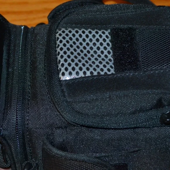 Lowepro camera case - Picture 9 of 15